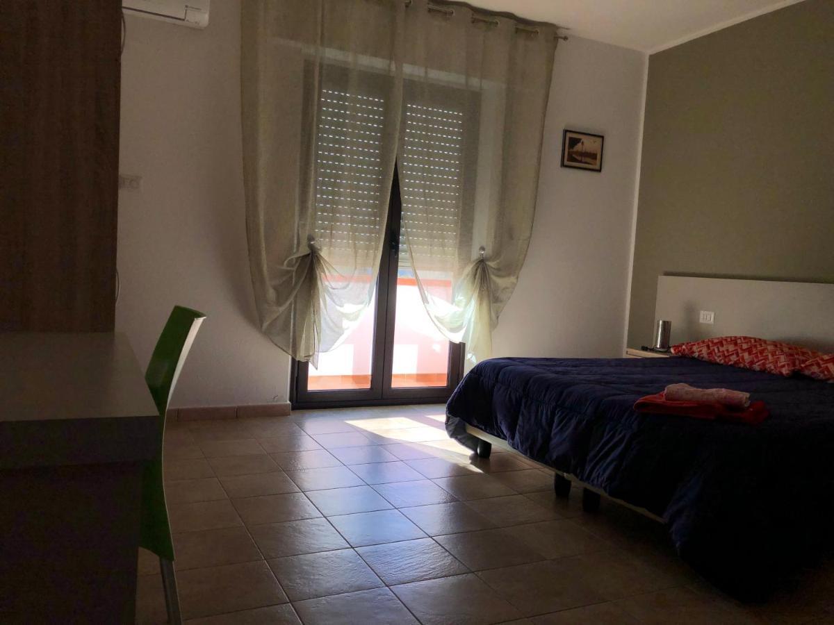 B&B Paolo E Daniela カルボーニア エクステリア 写真