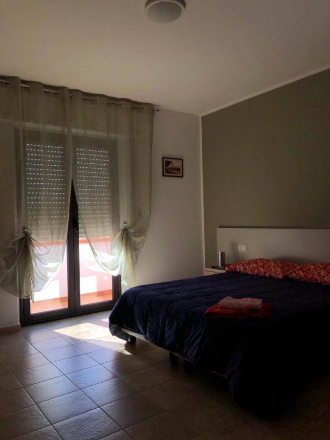 B&B Paolo E Daniela カルボーニア エクステリア 写真