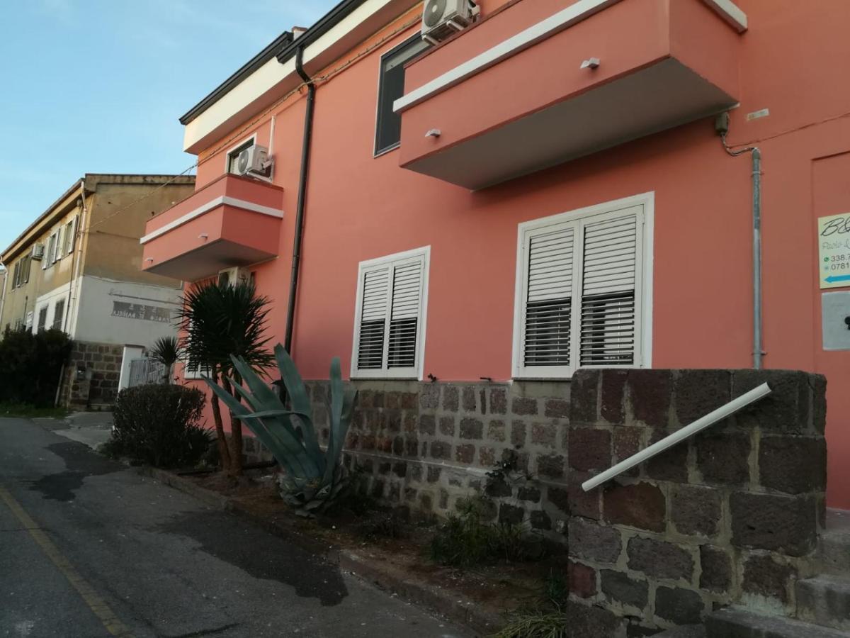 B&B Paolo E Daniela カルボーニア エクステリア 写真